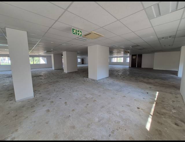 686M² OFFICE TO LET IN WOODMEAD